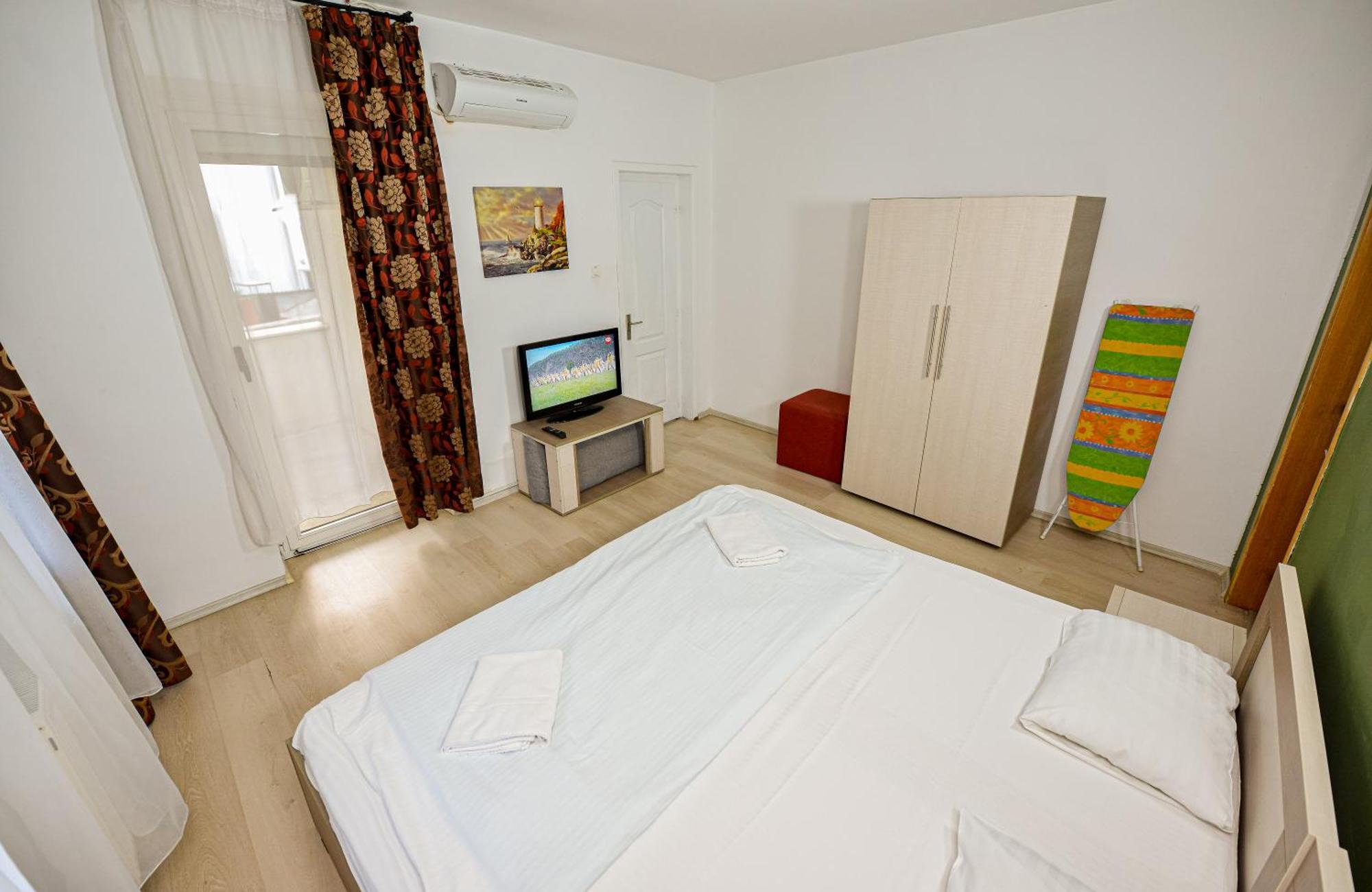 Unirii Suites Bucarest Esterno foto